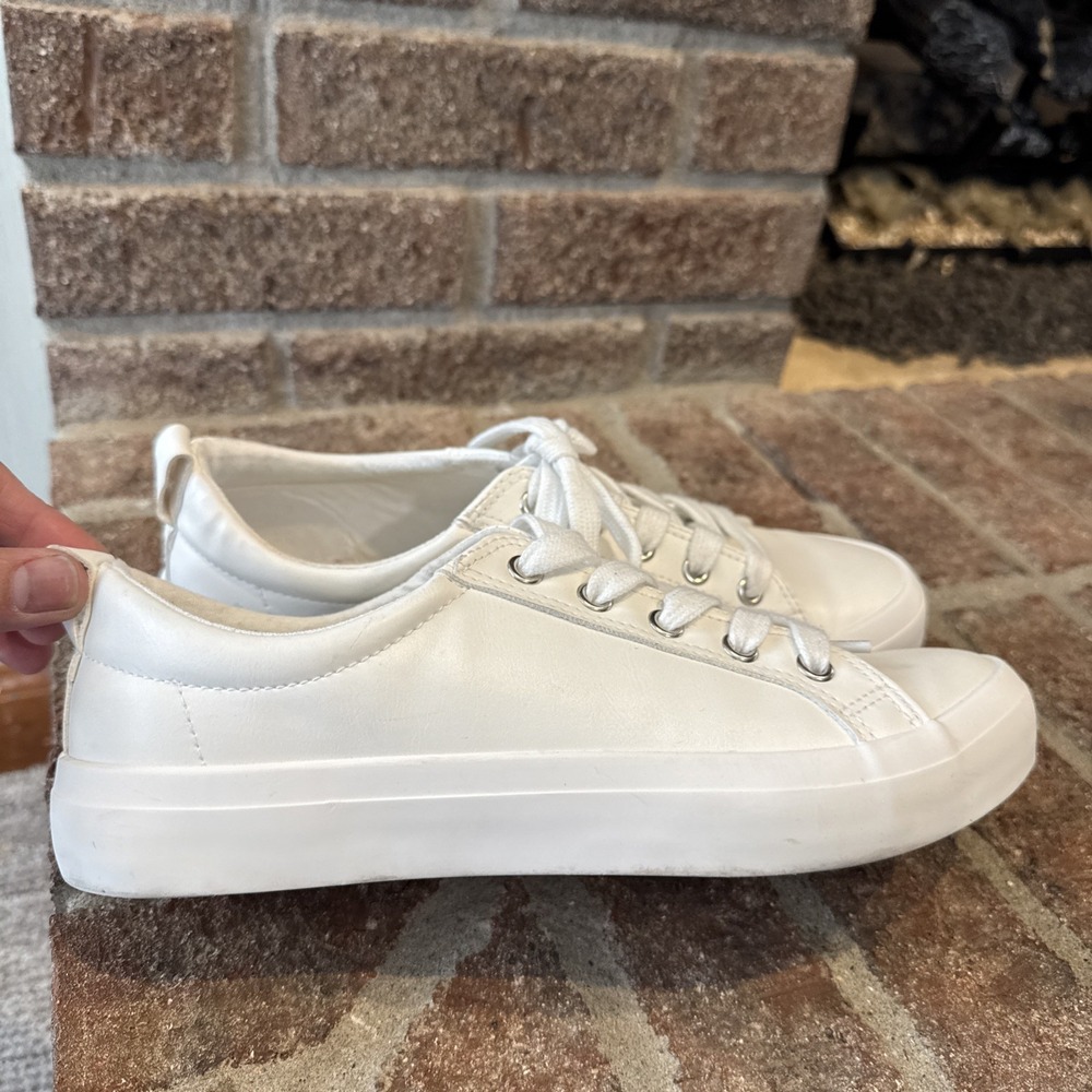 Esprit Tallya White Faux Leather Sneakers Womens Sz 8.5 Lace Up Casual #166 - Picture 2 of 16